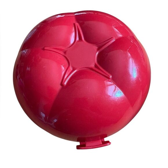 NWT Tupperware Tomato Keeper - Picture 1 of 3